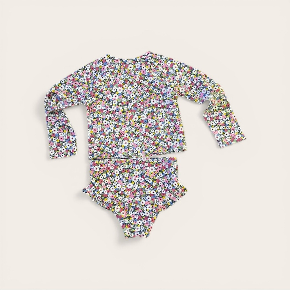 GAP Kids Floral Rashguard floral two piece swimsuit, size 3T - Picture 2 of 3